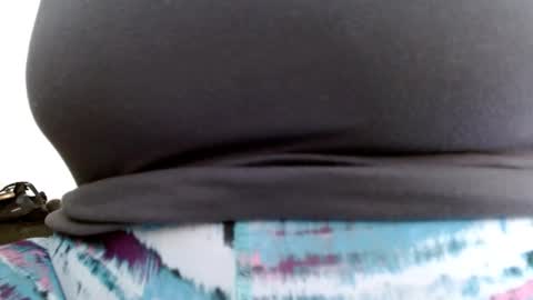 Smithdara online show from October 22, 2025, 7:02 pm