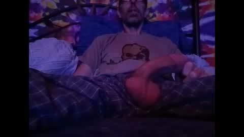 smoke-4-me online show from September 24, 2025, 3:32 am