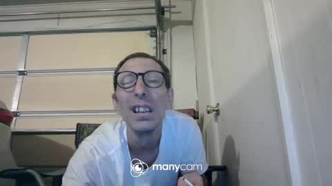 smoke-4-me online show from September 30, 2025, 8:30 am