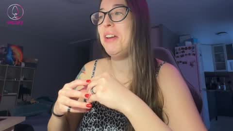 Snapshot of smojoke chatting on January 31, 2025, 10:42 am Erin Molony  Lina Ilves  WildTali  online show from January 31, 2025, 10:42 am