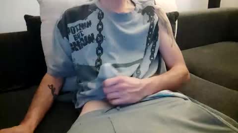 Smokeandwatching online show from December 8, 2024, 3:21 am