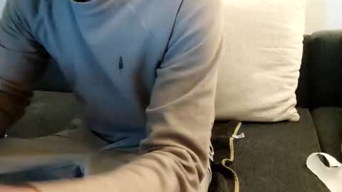 Smokeandwatching online show from January 3, 2025, 1:05 am