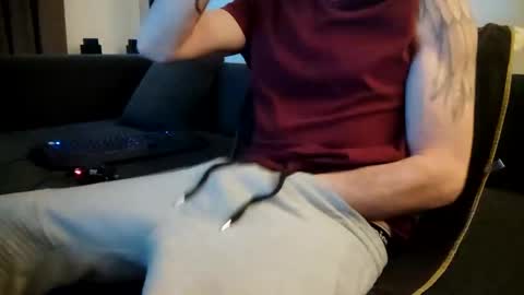 Smokeandwatching online show from January 22, 2025, 8:28 pm