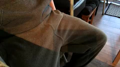 Snapshot of smokefest187 chatting on January 25, 2025, 6:24 pm Peter Johnson online show from January 25, 2025, 6:24 pm