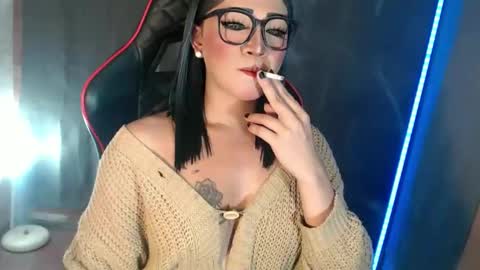 Snapshot of smokeprincess chatting on April 22, 2026, 2:29 pm Amanda online show from April 22, 2026, 2:29 pm