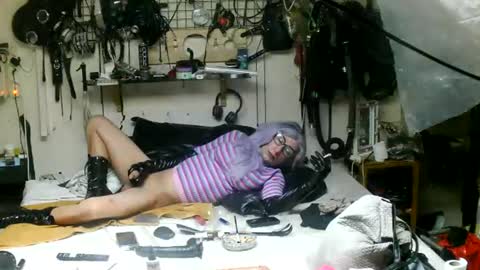 Snapshot of smokeslut365 chatting on July 1, 2026, 10:20 pm smokeslut365 online show from July 1, 2026, 10:20 pm