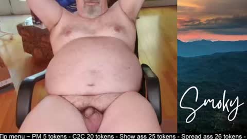 Snapshot of smokymountanman chatting on June 23, 2026, 9:24 pm smokymountanman online show from June 23, 2026, 9:24 pm