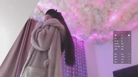 Sonja online show from October 19, 2025, 2:45 am