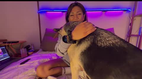 Carolina online show from March 30, 2026, 2:23 am