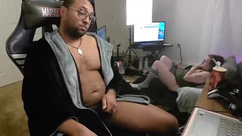 Snapshot of smoothj2015 chatting on February 3, 2025, 12:57 pm Smoothj2011 online show from February 3, 2025, 12:57 pm