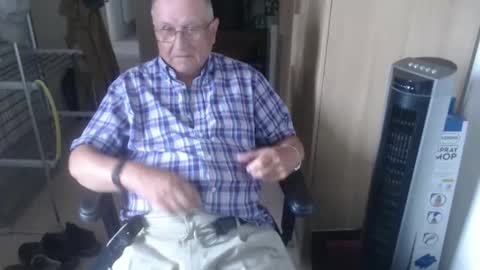 Snapshot of smoothmutton chatting on June 6, 2026, 3:39 pm smoothmutton online show from June 6, 2026, 3:39 pm