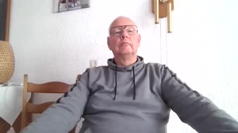 Snapshot of smoothy5460 chatting on March 10, 2026, 3:28 pm smoothy5460 online show from March 10, 2026, 3:28 pm