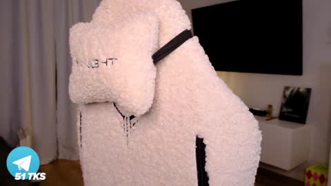 smthwrong online show from January 9, 2025, 3:36 am