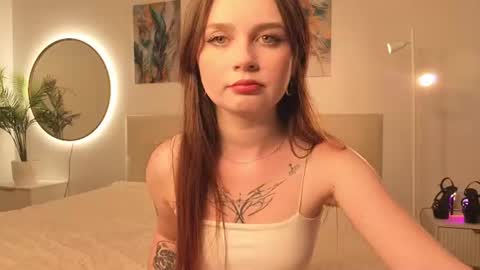 Snapshot of sn0wy_queen chatting on June 16, 2026, 8:28 am Lissy online show from June 16, 2026, 8:28 am