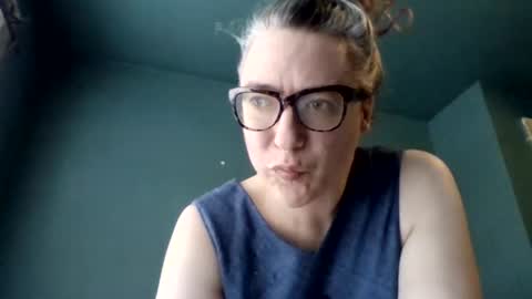 snack05 online show from June 29, 2026, 7:36 pm