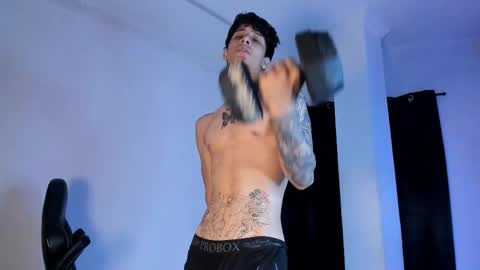 snakebutterfly online show from February 4, 2026, 5:46 am