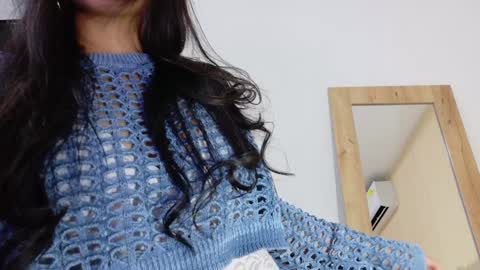 Snapshot of sneakyy_fantasy chatting on February 5, 2025, 3:34 am Hellen  online show from February 5, 2025, 3:34 am