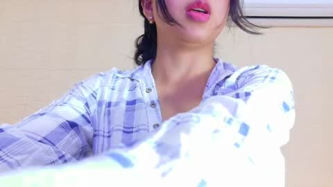 Snapshot of sneakyy_fantasy chatting on February 28, 2025, 6:54 am Hellen  online show from February 28, 2025, 6:54 am