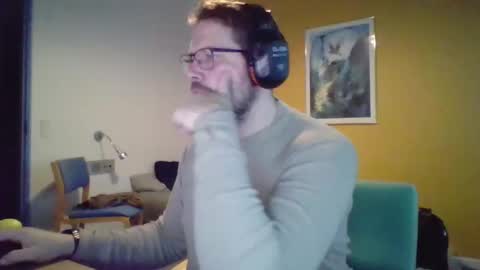 Snapshot of snebolden chatting on January 15, 2025, 2:56 pm snebolden online show from January 15, 2025, 2:56 pm