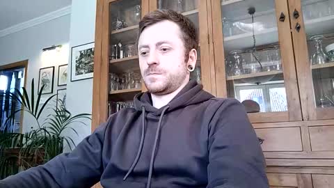 snoecks online show from March 21, 2026, 11:59 am