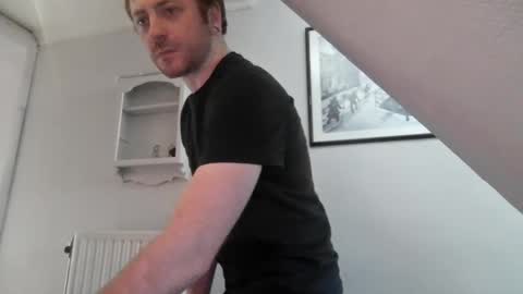 snoecks online show from April 26, 2026, 10:46 am