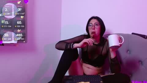 IG     OF red moonn online show from January 9, 2025, 2:40 pm