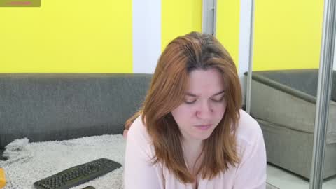 snowflakec online show from December 7, 2024, 9:44 pm