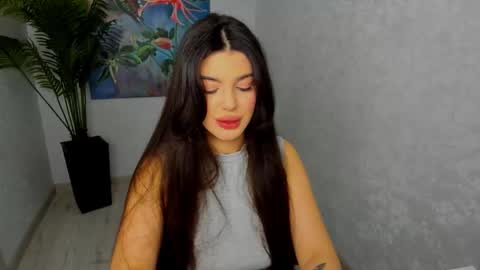 Snapshot of snowingwinter chatting on February 17, 2026, 4:20 am snowingwinter online show from February 17, 2026, 4:20 am