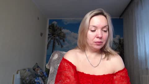Snapshot of soaring_love chatting on February 6, 2025, 4:21 am Masha online show from February 6, 2025, 4:21 am