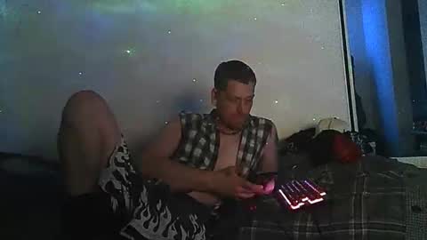 Snapshot of socalloverboy2 chatting on April 21, 2026, 7:03 am readyformy milf online show from April 21, 2026, 7:03 am