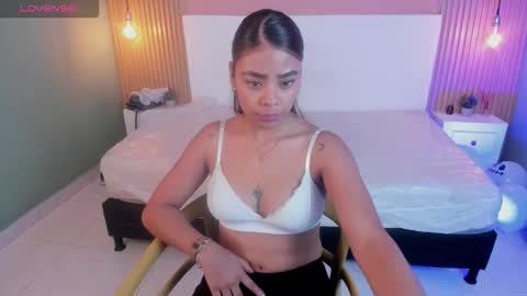 soffiadams2 online show from November 2, 2025, 11:56 am