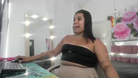 Snapshot of soffii_clarkk chatting on November 22, 2025, 10:09 pm soffii_clarkk online show from November 22, 2025, 10:09 pm