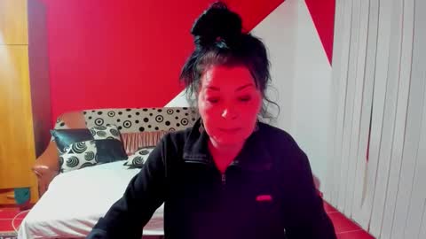 Snapshot of soffy_skye chatting on November 13, 2025, 7:51 am Soffy online show from November 13, 2025, 7:51 am