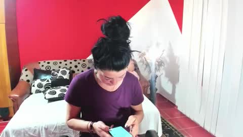 Snapshot of soffy_skye chatting on November 27, 2025, 5:42 am Soffy online show from November 27, 2025, 5:42 am