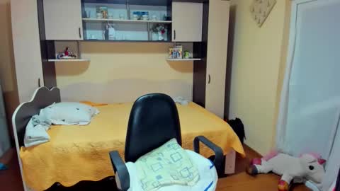 Snapshot of soffy_skye chatting on February 7, 2026, 6:06 am Soffy online show from February 7, 2026, 6:06 am