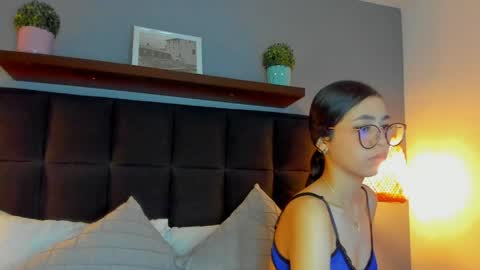 Snapshot of sofi_alix chatting on May 18, 2026, 6:58 pm S O F I online show from May 18, 2026, 6:58 pm