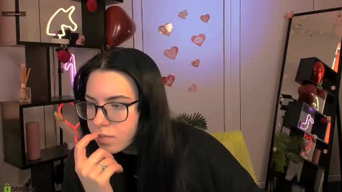 Snapshot of sofi_lonely chatting on February 10, 2026, 6:17 am sofi_lonely online show from February 10, 2026, 6:17 am