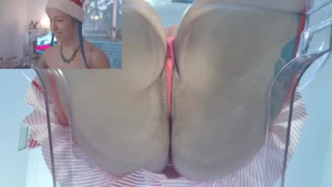 Sofi Mora online show from December 25, 2024, 5:05 pm