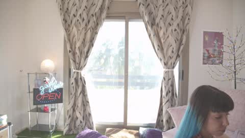 Sofi Mora online show from February 8, 2025, 3:21 pm