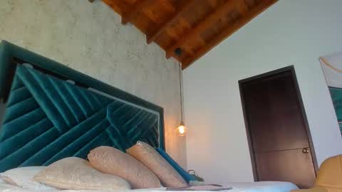 Snapshot of sofi_moreno chatting on February 14, 2026, 11:18 am Sofi online show from February 14, 2026, 11:18 am