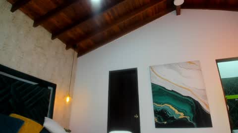 Snapshot of sofi_moreno chatting on April 5, 2026, 11:18 am Sofi online show from April 5, 2026, 11:18 am