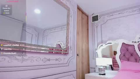       online show from October 30, 2025, 1:01 pm