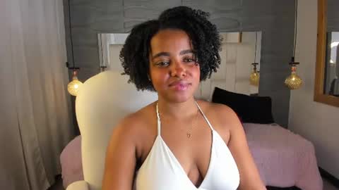 Snapshot of sofi_skype chatting on August 4, 2026, 3:03 pm Sofi online show from August 4, 2026, 3:03 pm