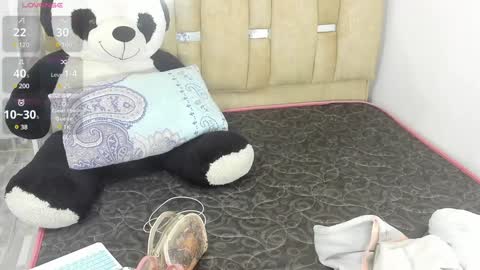 sofi smith online show from February 5, 2025, 7:53 pm