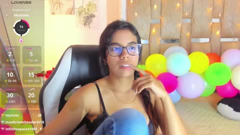 sofi smith online show from March 9, 2025, 10:19 pm