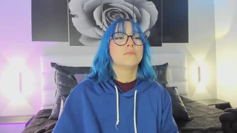 sofi_sp online show from November 11, 2025, 11:32 am