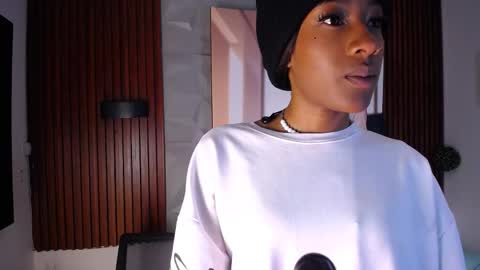 Snapshot of sofi_thomas_ chatting on March 29, 2026, 10:59 am Sofia online show from March 29, 2026, 10:59 am