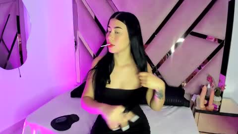 SOFIA online show from February 6, 2025, 9:49 pm