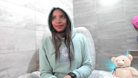 sofia86379 online show from February 24, 2025, 1:46 am