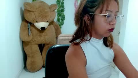 Snapshot of sofia_762254 chatting on May 7, 2026, 10:26 pm sofia_762254 online show from May 7, 2026, 10:26 pm